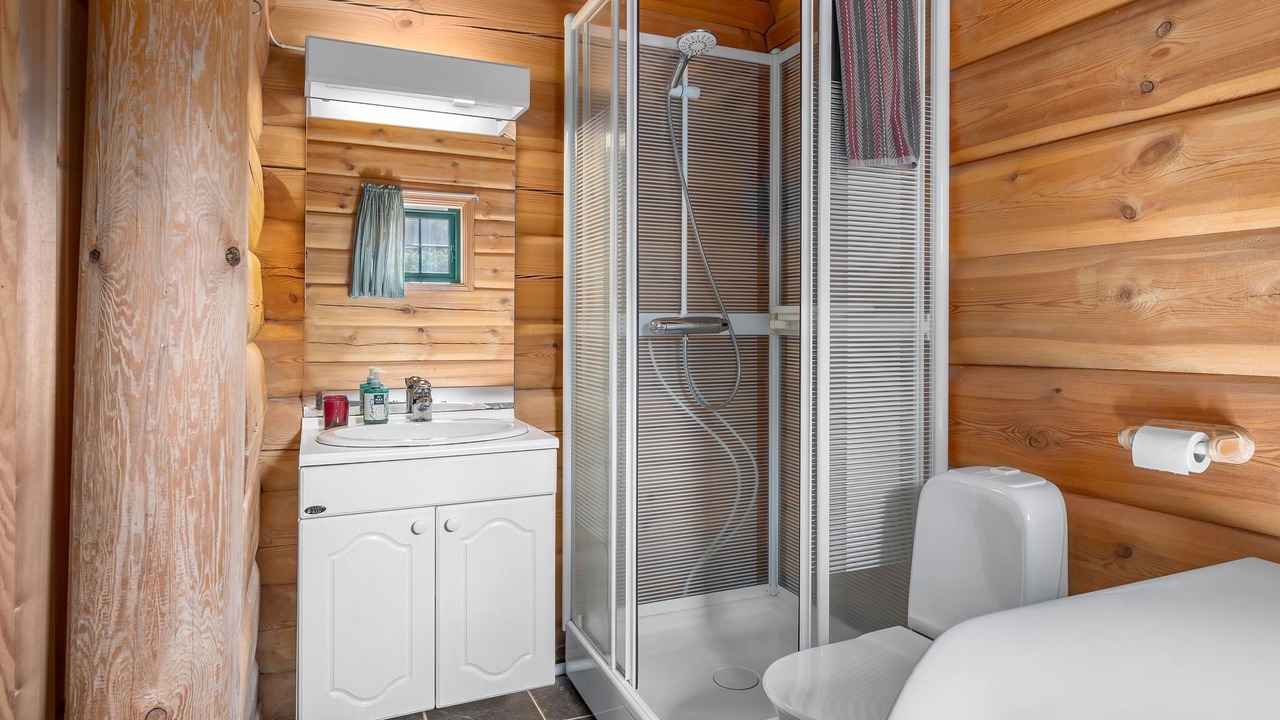 Photo of Bathroom in Aseral