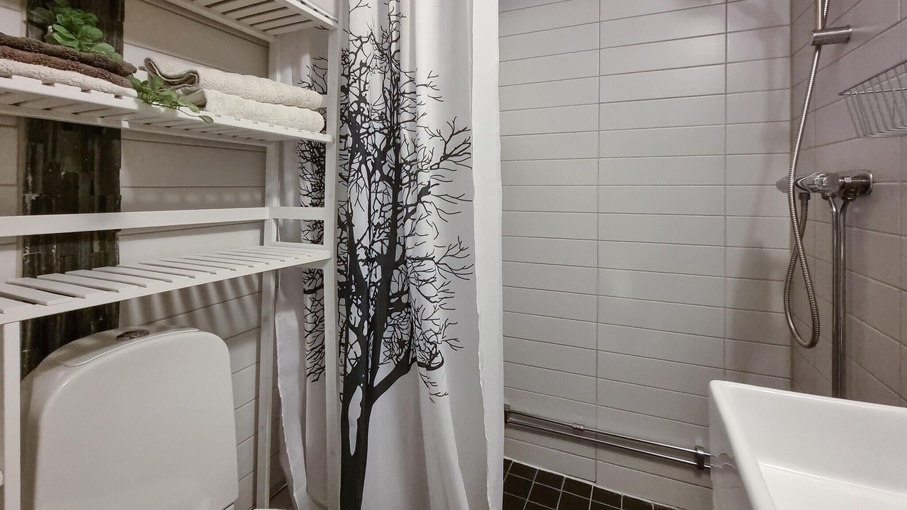 Photo of Bathroom in Gota