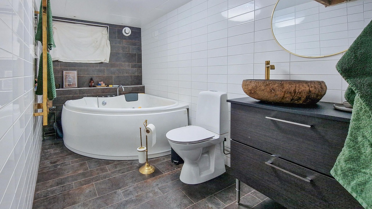 Photo of Bathroom in Roke