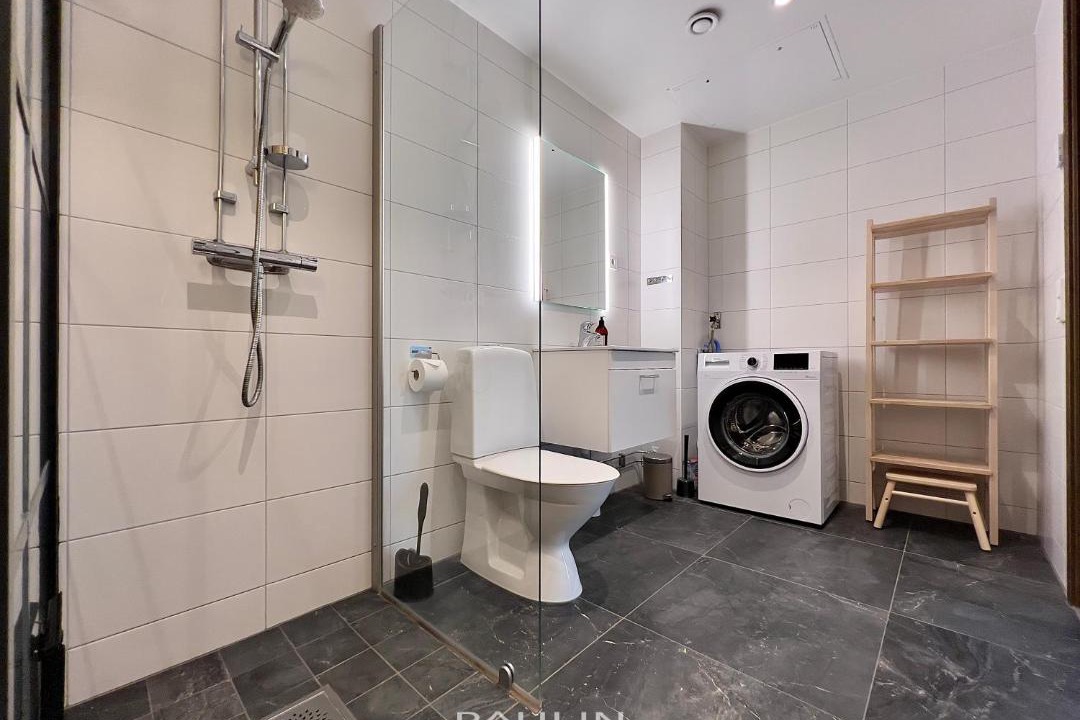 Photo of Bathroom in Salen