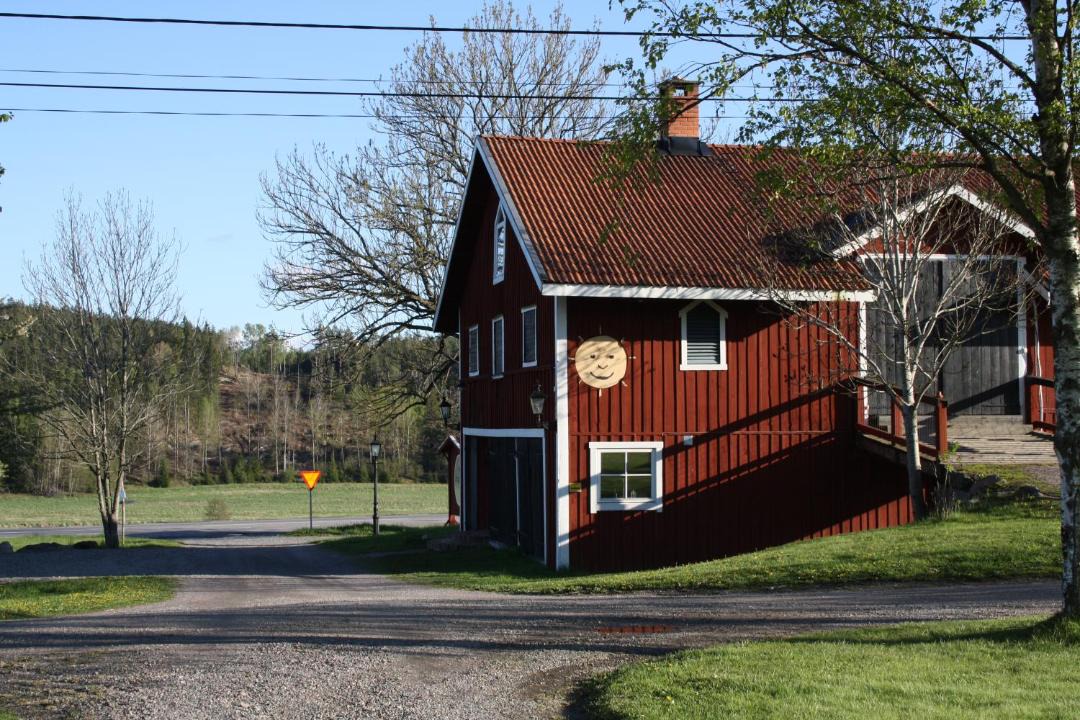 Photo of Buildings in Enhorna