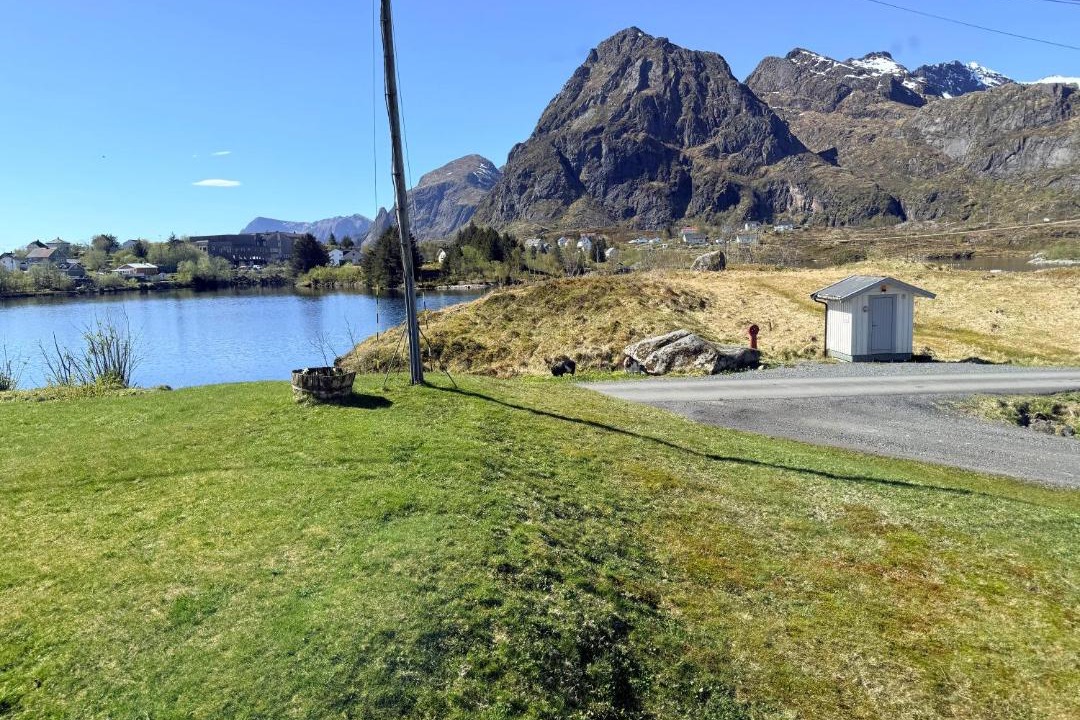 Photo of Others in Sørvagen