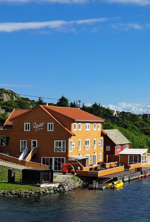 Photo of Others in Rovaer