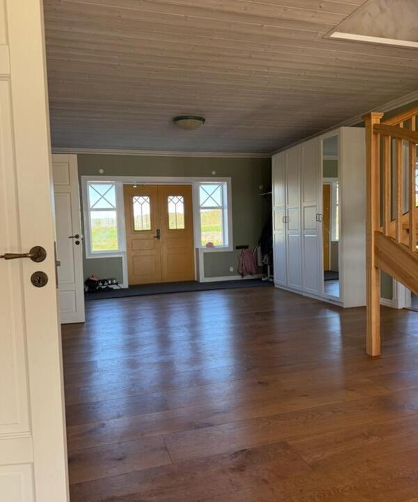 Photo of Others in Or