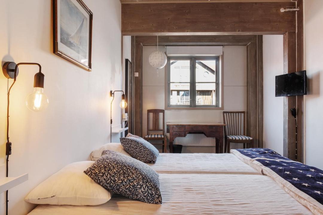 Photo of Bedroom in Karingon