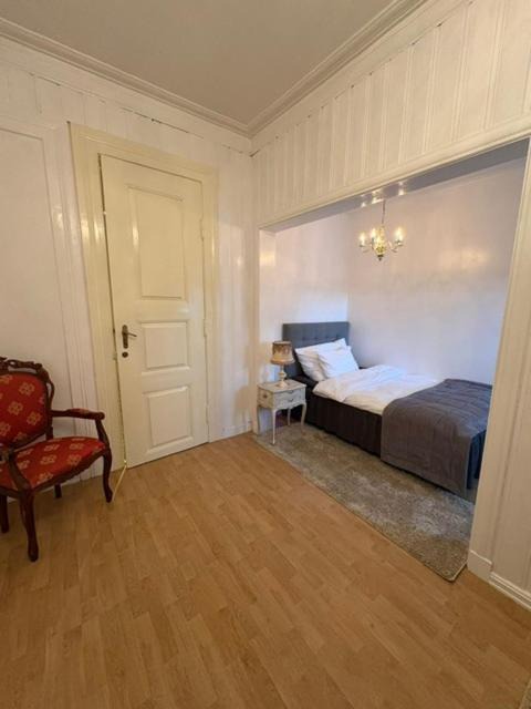Photo of Bedroom in Ask