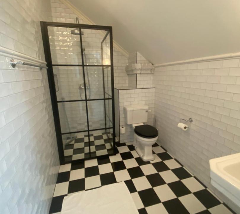 Photo of Bathroom in Foglo