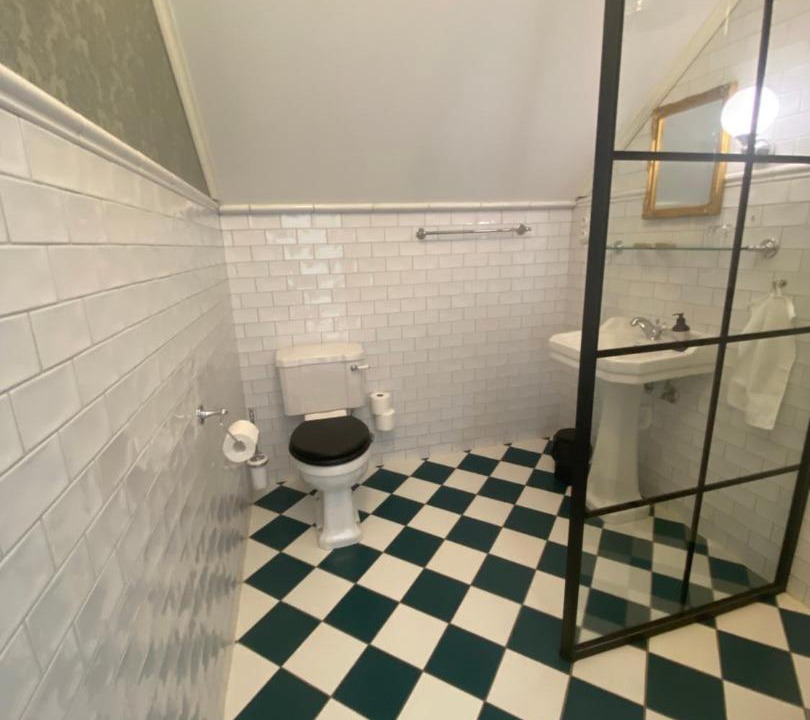 Photo of Bathroom in Foglo