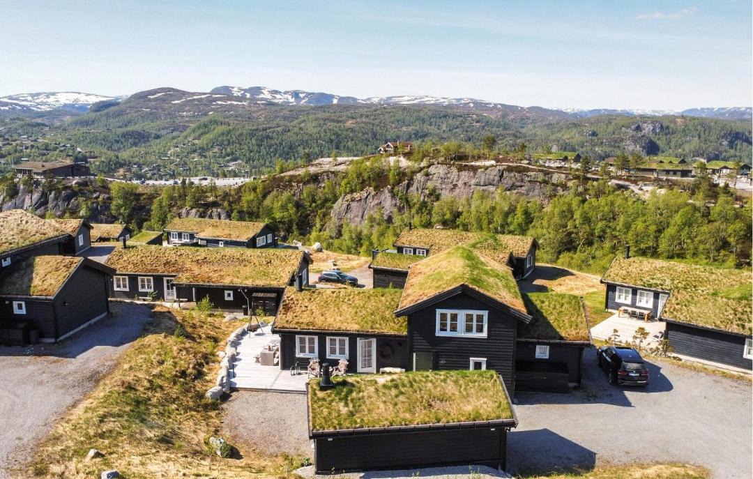 Photo of Buildings in Fidjeland