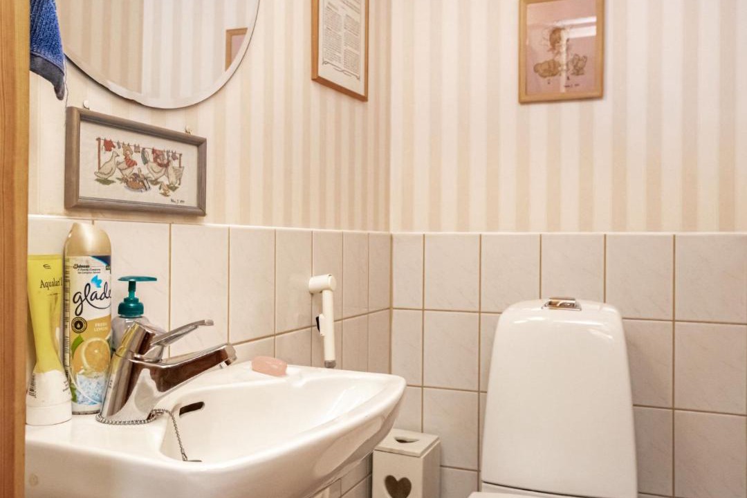 Photo of Bathroom in The Lakelands