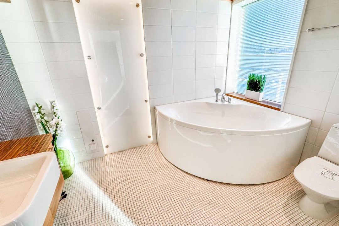Photo of Bathroom in Lantinen District