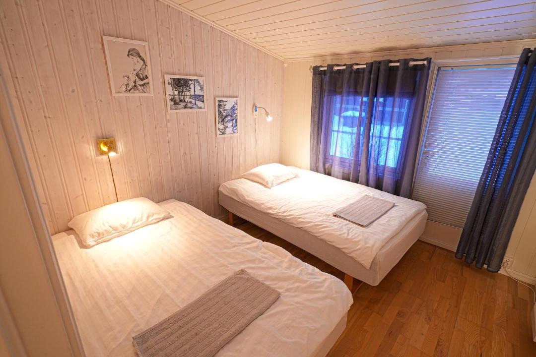 Photo of Bedroom in Austvagoy