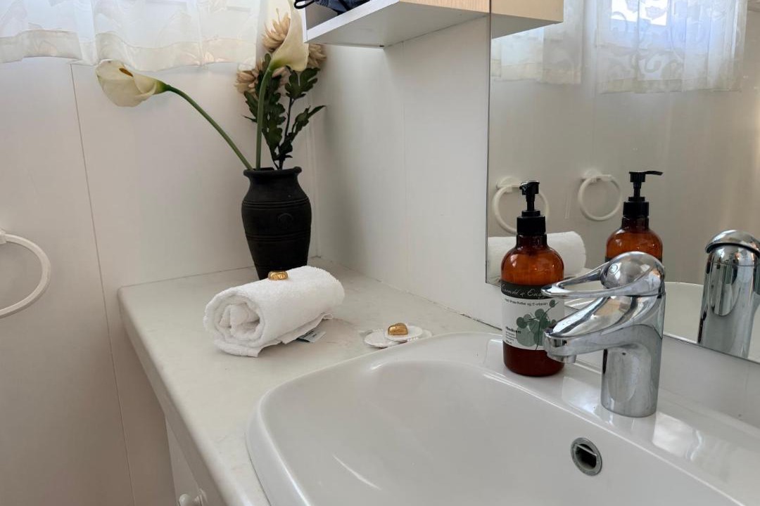 Photo of Bathroom in Leknes