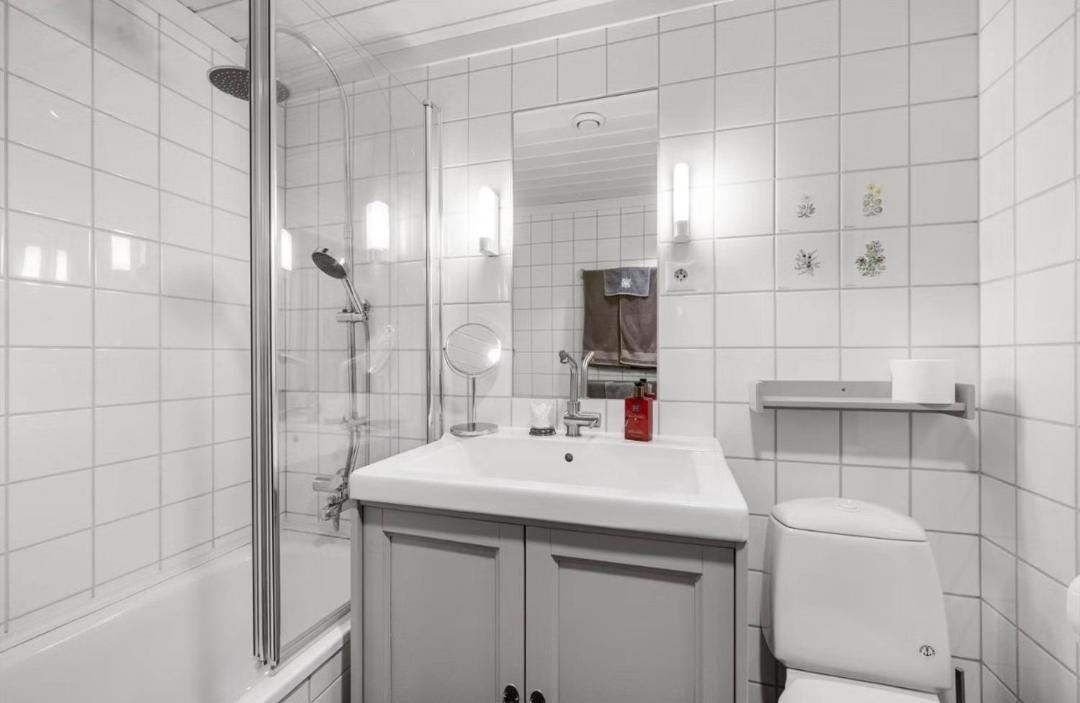 Photo of Bathroom in Sor-Fron