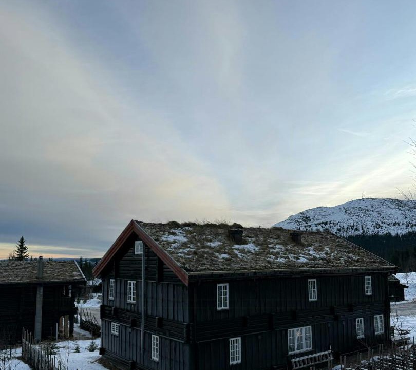 Photo of Others in Mælem
