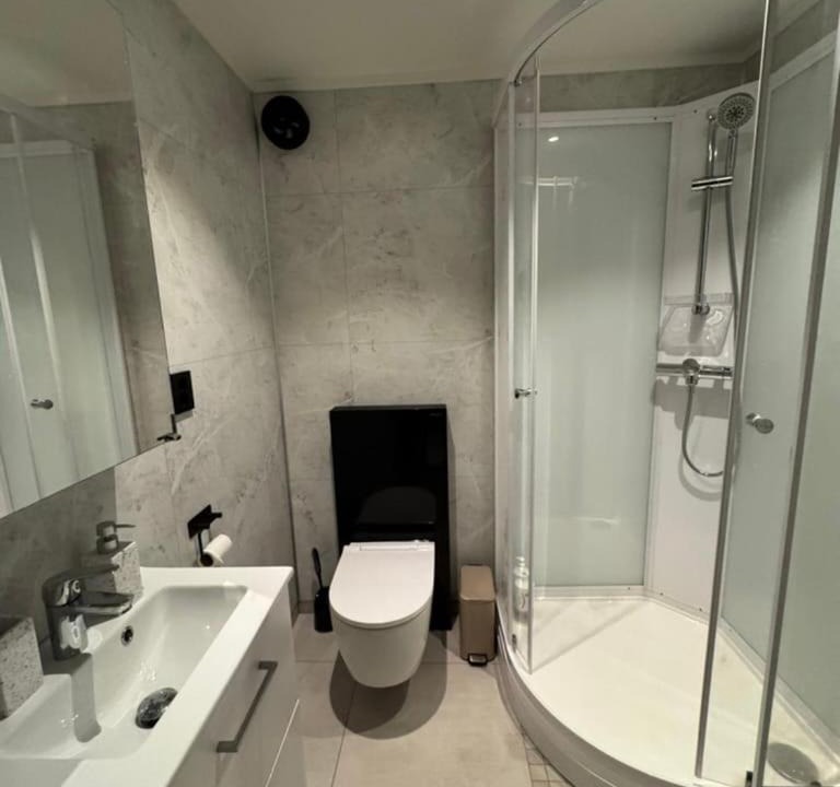 Photo of Bathroom in Leknes