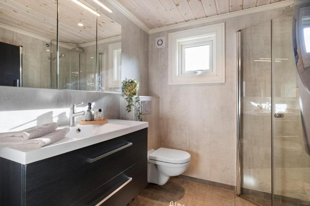 Photo of Bathroom in Oye