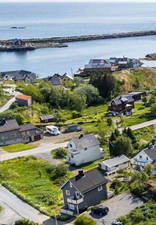 Photo of Others in Sørvagen