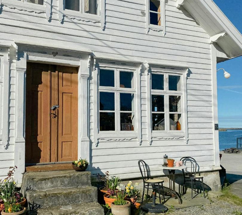 Photo of Others in Saeveland