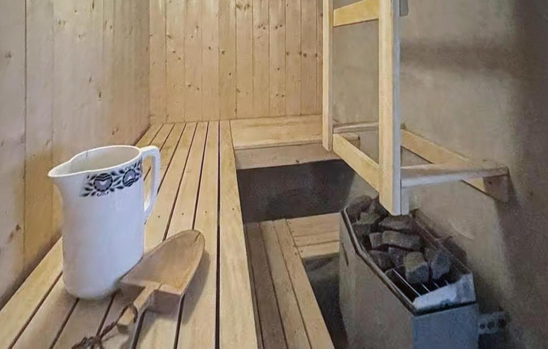 Photo of Bathroom in B