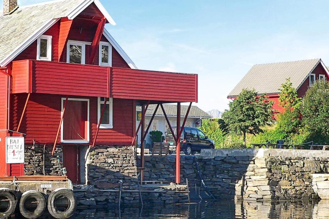 Photo of Others in Hyllestad