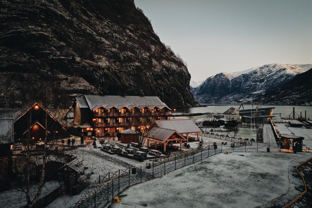 Photo of Others in Flam
