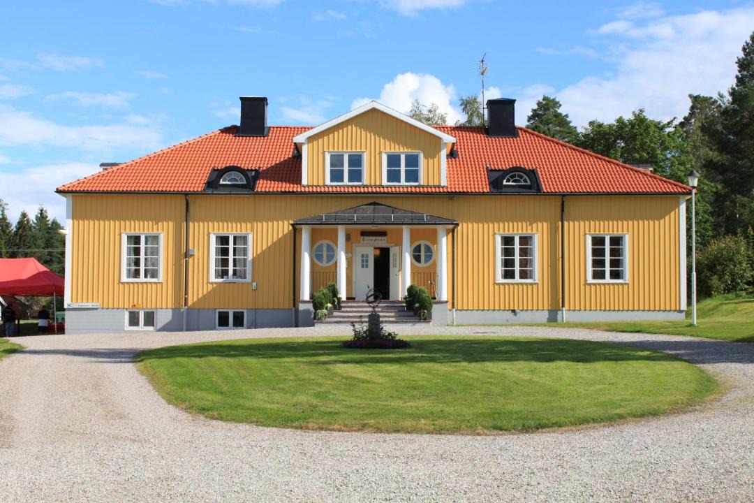 Photo of Others in Avesta