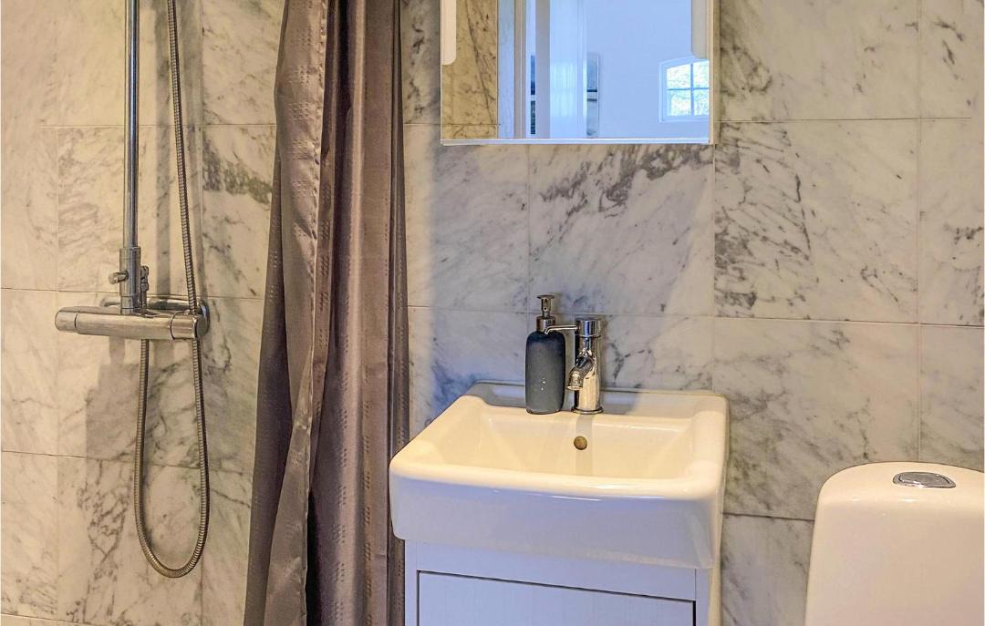 Photo of Bathroom in Listarum