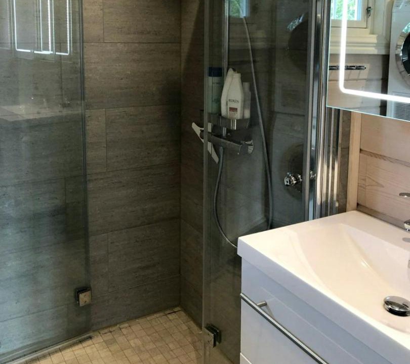 Photo of Bathroom in Fla Municipality