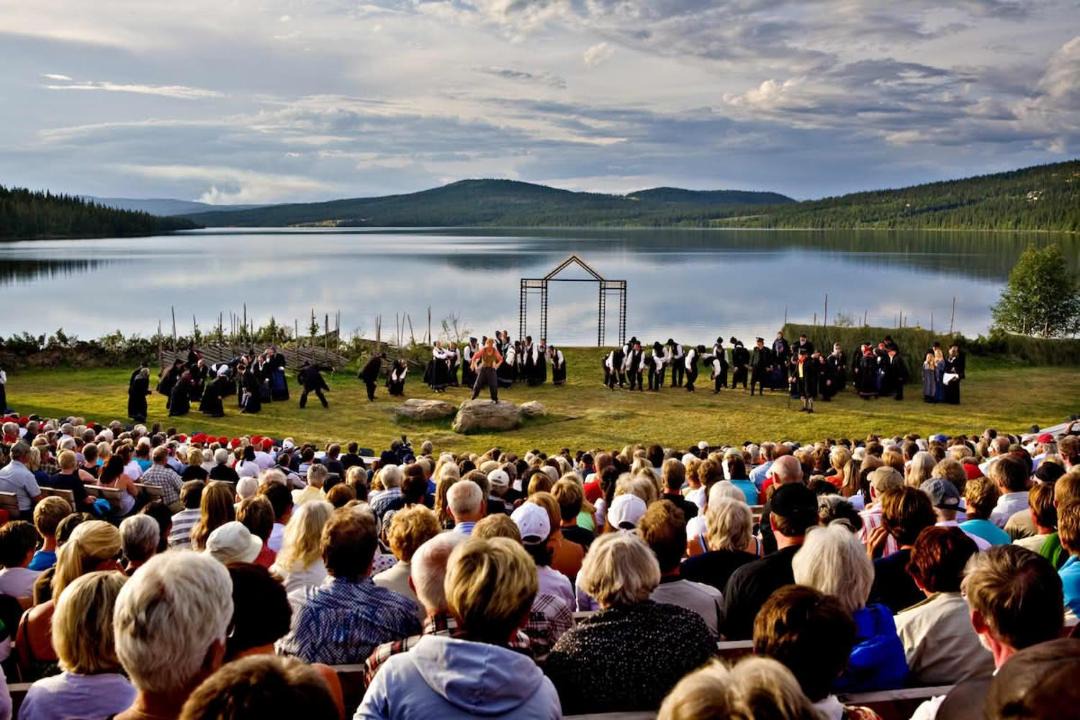 Photo of Others in Sor-Fron