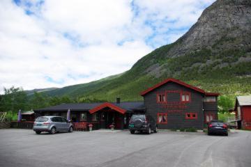 Photo of Others in Skjaak