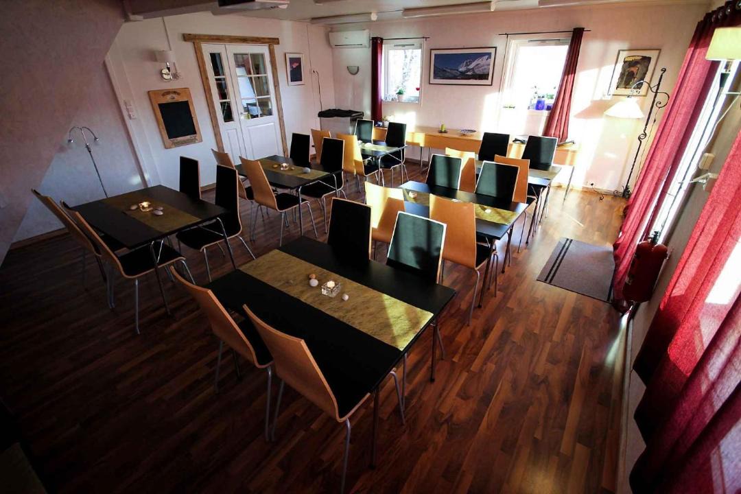 Photo of Others in Karlsy
