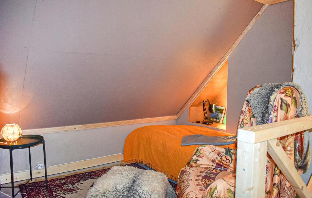 Photo of Bedroom in Jamshog