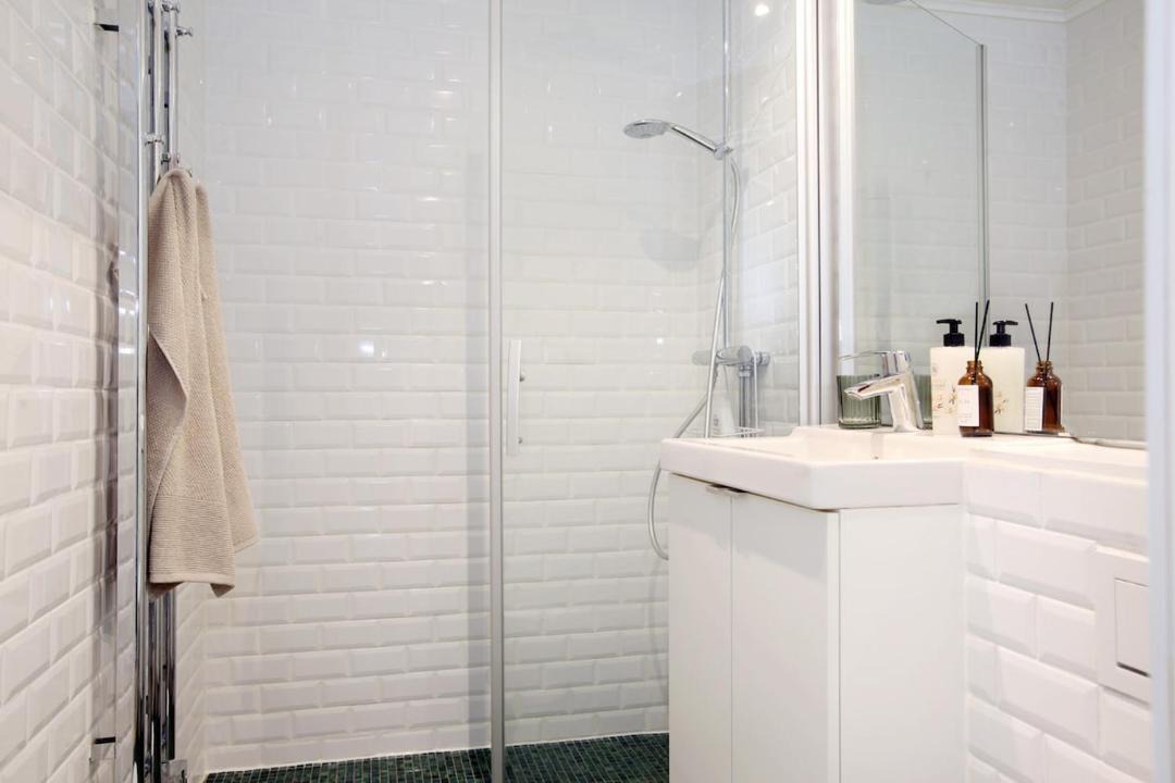 Photo of Bathroom in Hoor Municipality