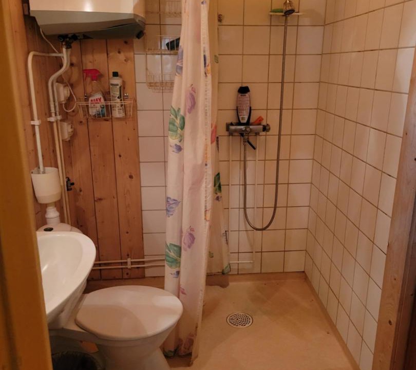 Photo of Bathroom in Tibro