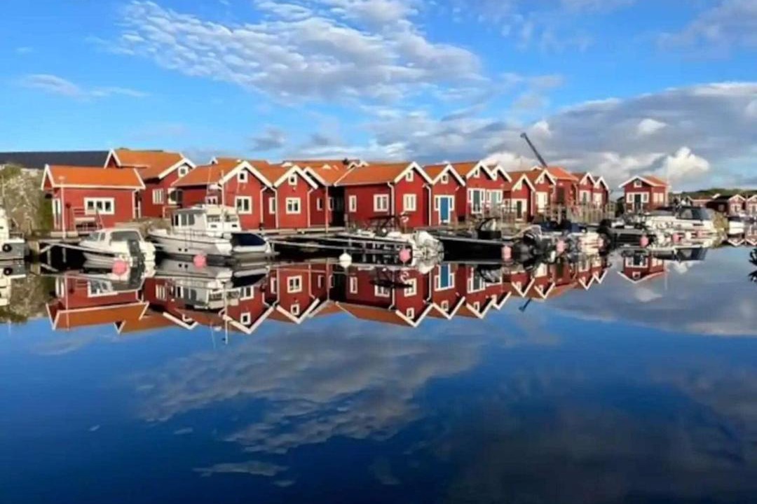 Photo of Buildings in Mollosund