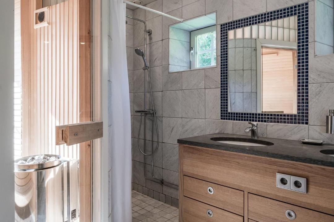 Photo of Bathroom in Are