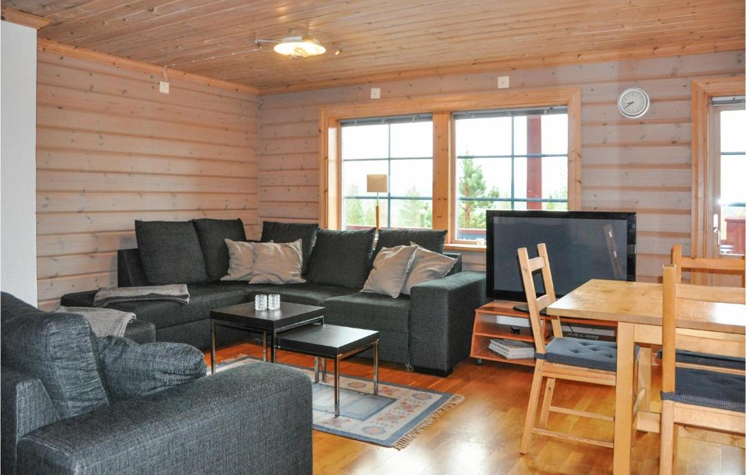 Photo of Others in Stoten