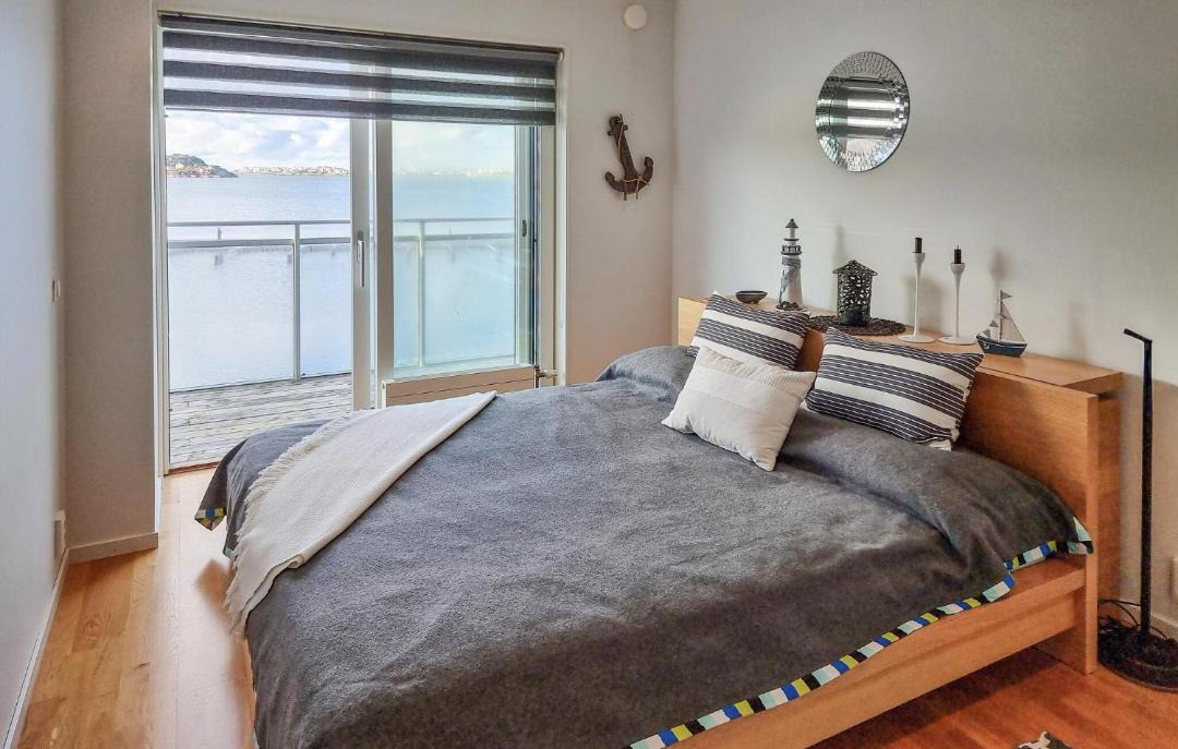 Photo of Bedroom in Roennaeng