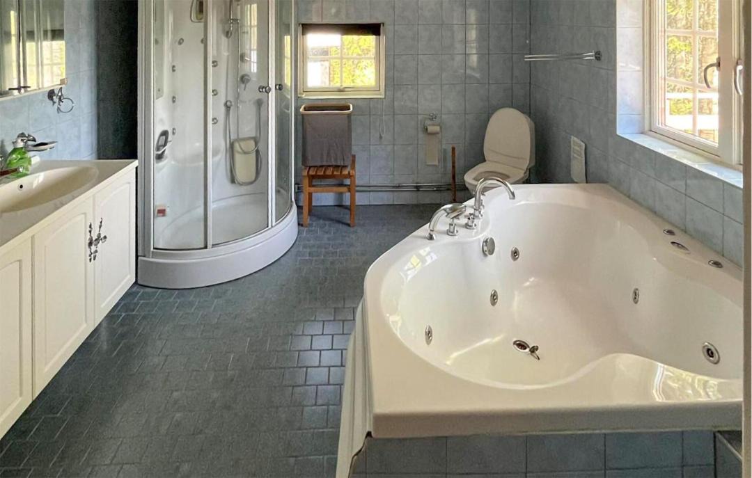 Photo of Bathroom in Stode