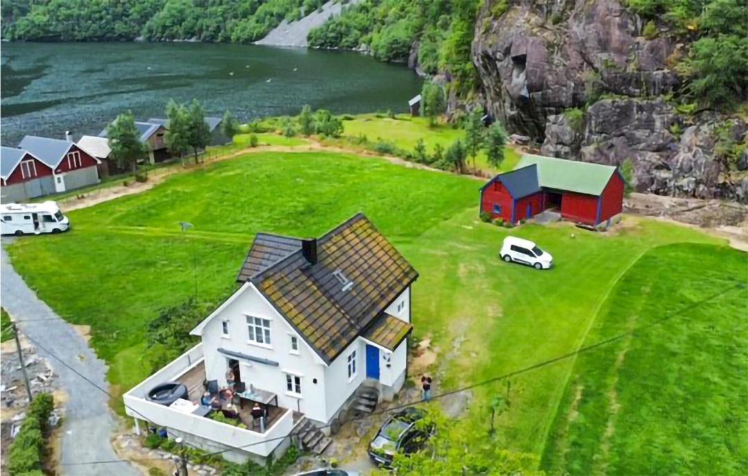 Photo of Others in Fjæra
