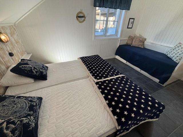 Photo of Bedroom in Karingon