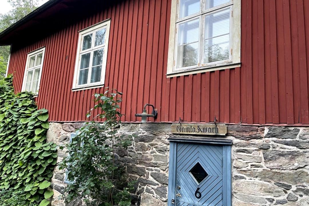 Photo of Others in Tollered
