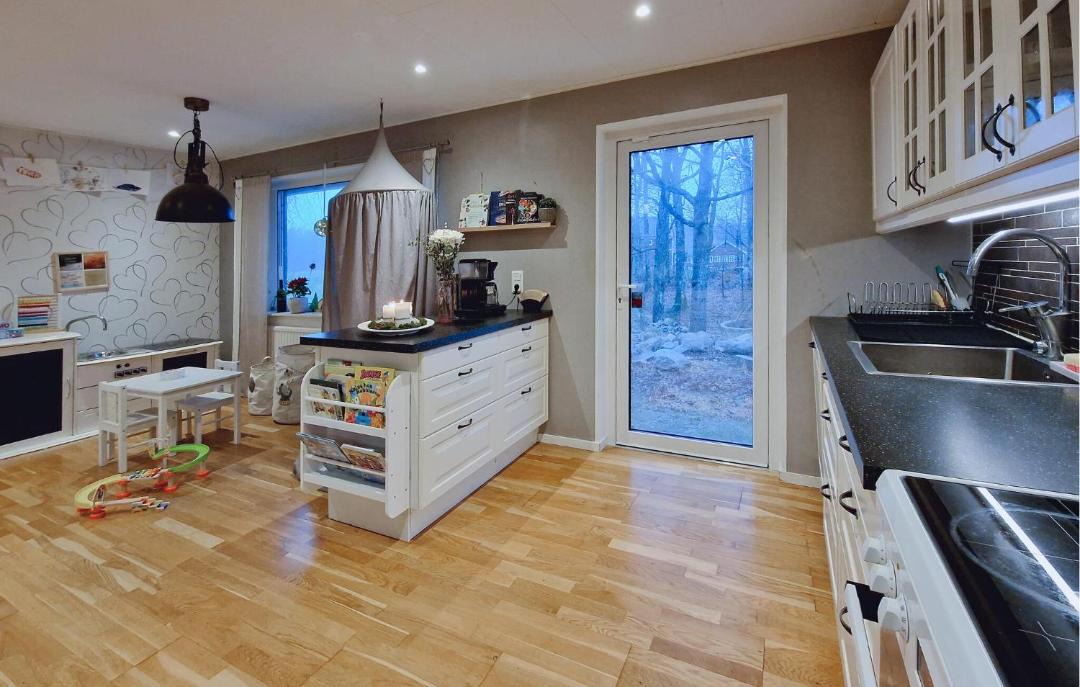 Photo of Kitchen in Roke