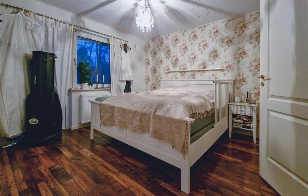 Photo of Bedroom in Roke