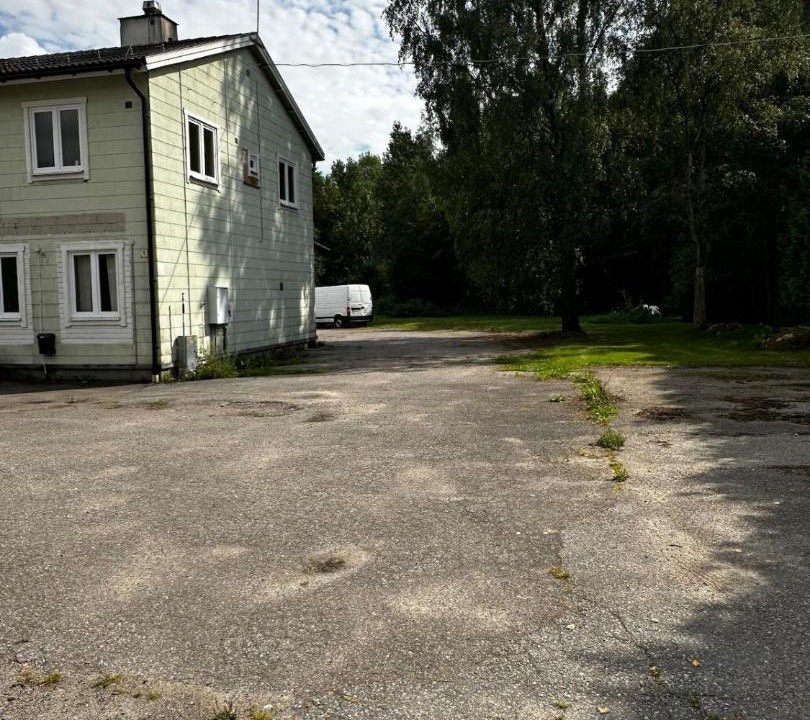Photo of Others in Hallabrottet