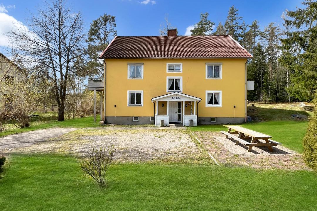 Photo of Others in Bergdala