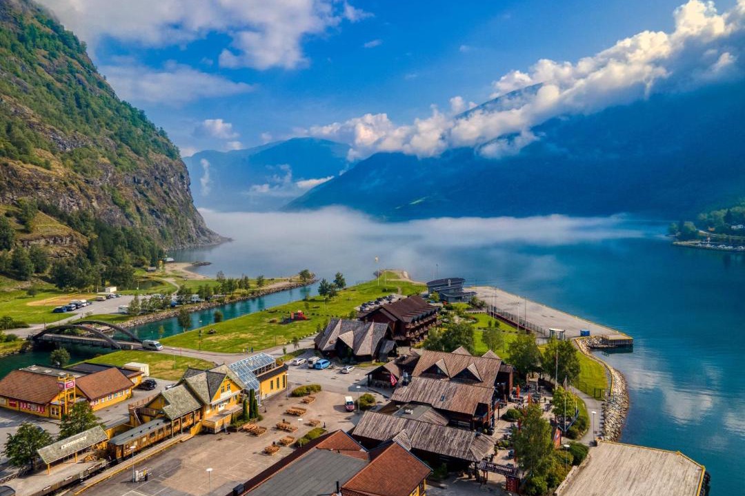 Photo of Others in Flam