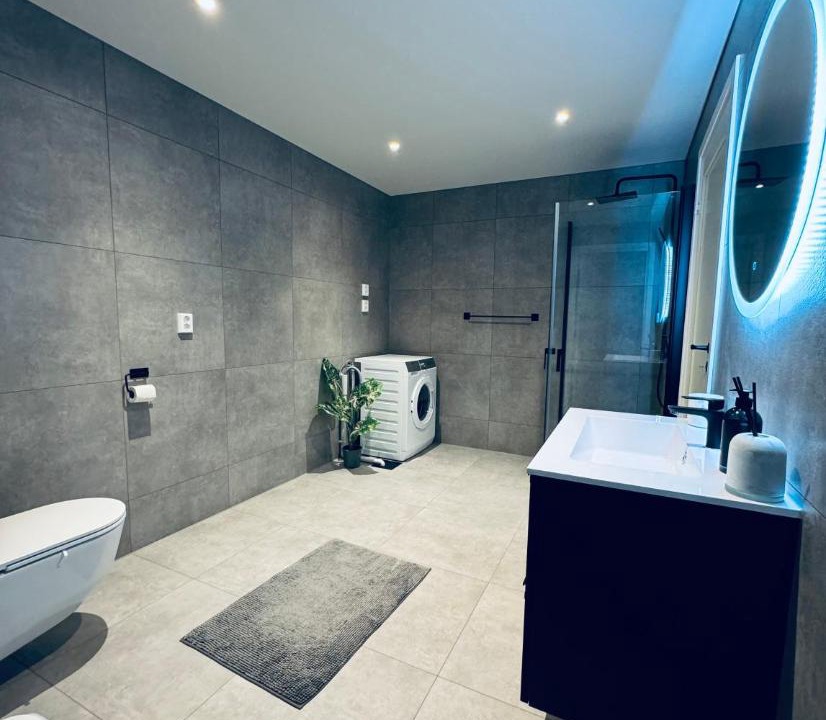 Photo of Bathroom in Fet Municipality