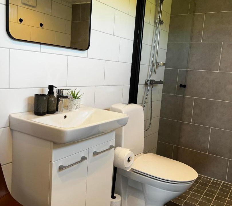 Photo of Bathroom in Listarum